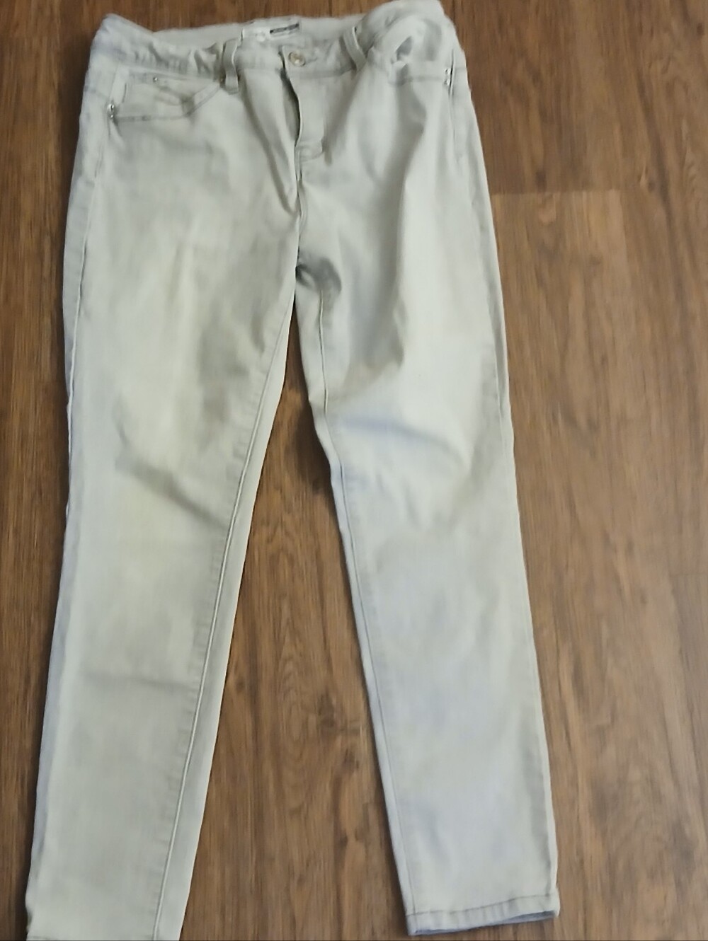 Light Grey Straight-Leg Jeans